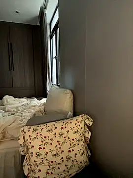 haiyan125216 online show from 4, 12, 2025