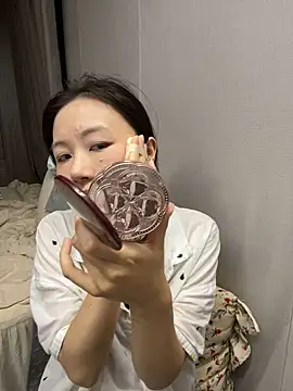 haiyan125216 online show from 3, 10, 2025