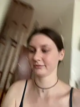 milanabaileys  online show from 10, 7, 2026