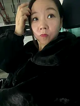 Snapshot of xinmeng-000 chatting on 5, 11, 2025 xinmeng-000 online show from 5, 11, 2025