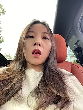 Snapshot of xinmeng-000 chatting on 18, 10, 2025 xinmeng-000 online show from 18, 10, 2025