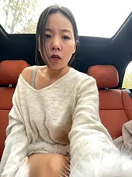 Snapshot of xinmeng-000 chatting on 22, 11, 2025 xinmeng-000 online show from 22, 11, 2025