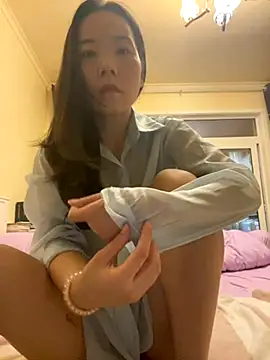 Snapshot of xinmeng-000 chatting on 27, 9, 2025 xinmeng-000 online show from 27, 9, 2025