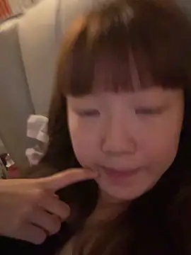 D-033 online show from 5, 11, 2025