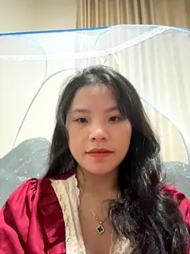 Snapshot of Bella_7777 chatting on 13, 10, 2025 Bella 7777 online show from 13, 10, 2025