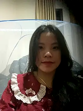 Snapshot of Bella_7777 chatting on 24, 9, 2025 Bella 7777 online show from 24, 9, 2025