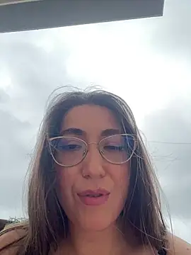 Snapshot of Kylie_Kathy chatting on 7, 6, 2026 Kylie Kathy online show from 7, 6, 2026