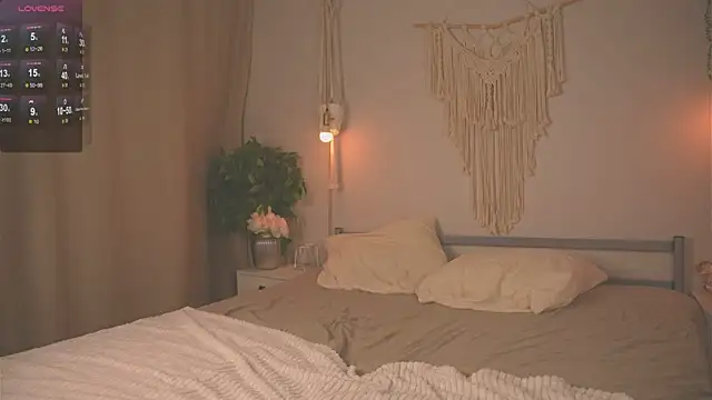 Lu  Lane online show from 23, 9, 2025