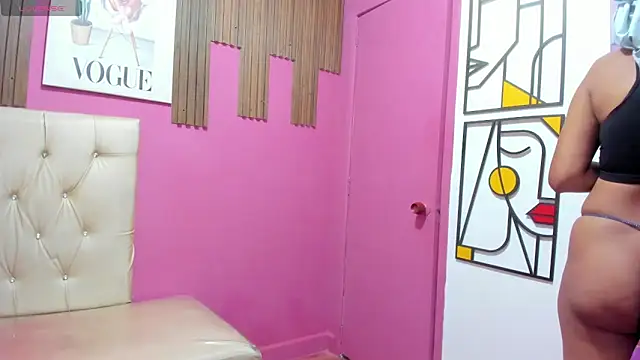 Lucia Spear online show from 17, 12, 2025