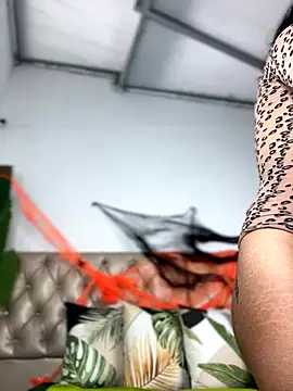 TweetiePieXXX online show from 23, 10, 2025