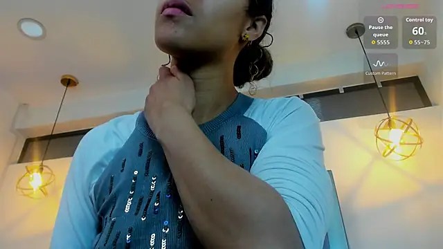 Hanna Cornee  online show from 24, 9, 2025