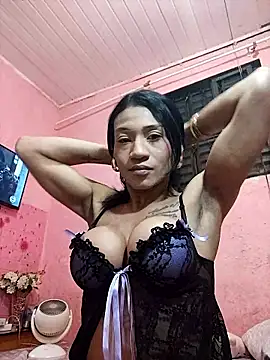 Kellye hotTs online show from 4, 10, 2025