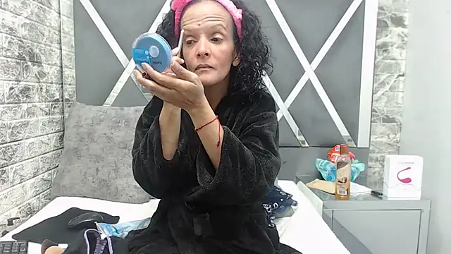 YanetRose online show from 13, 11, 2025