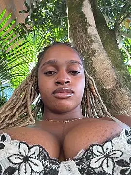 Snapshot of darle_volant chatting on 11, 6, 2026 darle volant online show from 11, 6, 2026