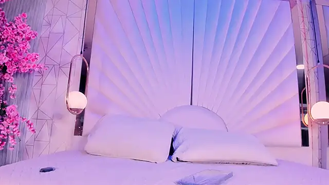 VesperVelvet online show from 2, 5, 2026