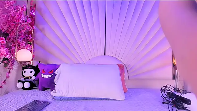 VesperVelvet online show from 10, 5, 2026