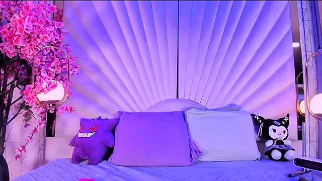 VesperVelvet online show from 2, 6, 2026