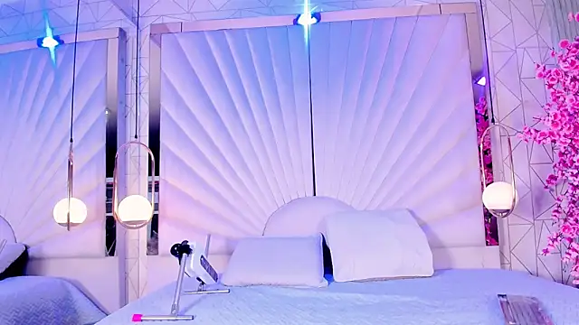 VesperVelvet online show from 3, 5, 2026