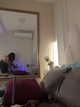 Kaylachannell online show from 5, 2, 2026