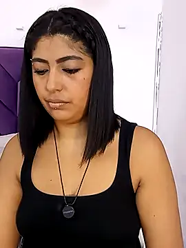 Kaylachannell online show from 14, 4, 2026