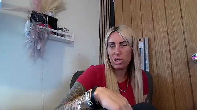 poppyinga1 online show from 11, 3, 2026