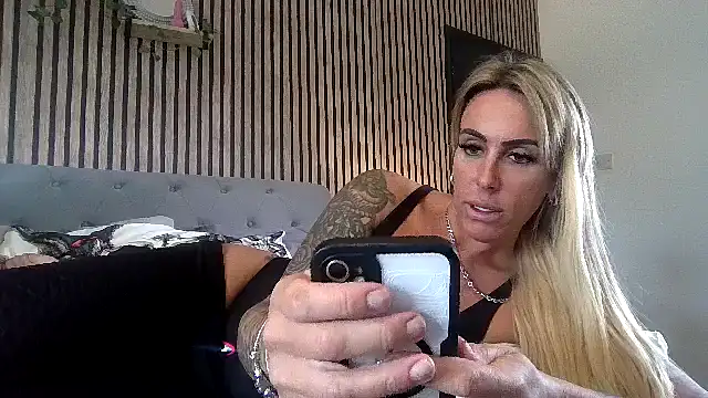 poppyinga1 online show from 14, 9, 2025