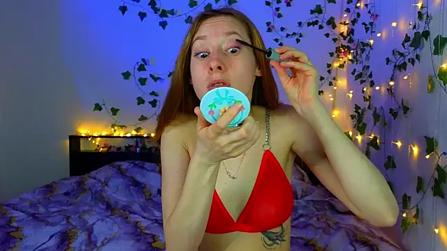 Candy Flosse online show from 2, 4, 2026