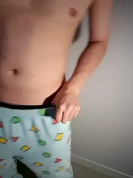 Snapshot of 111owo111 chatting on 12, 10, 2025 111owo111 online show from 12, 10, 2025