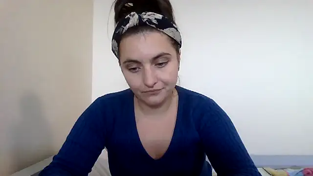 DInaraXRose online show from 23, 9, 2025