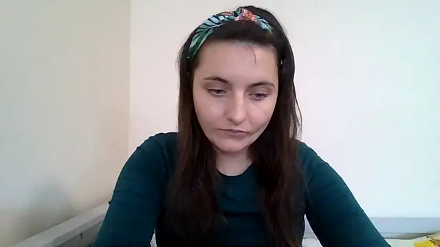 DInaraXRose online show from 6, 11, 2025