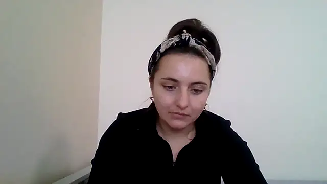 DInaraXRose online show from 17, 10, 2025