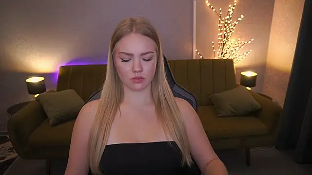 CelesteNoir online show from 2, 10, 2025