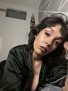 Piggiteablacktea online show from 9, 5, 2026