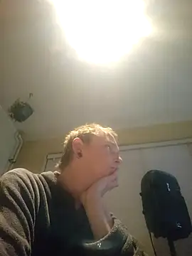 piercingpik online show from 16, 4, 2026