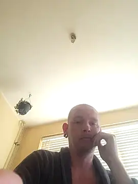 Snapshot of piercingpik chatting on 5, 6, 2026 piercingpik online show from 5, 6, 2026
