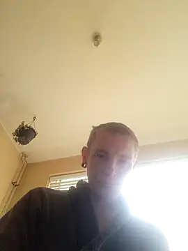 piercingpik online show from 28, 2, 2026