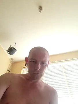 piercingpik online show from 2, 6, 2026