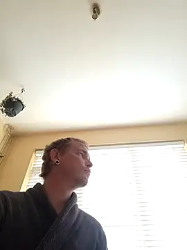 piercingpik online show from 5, 10, 2025