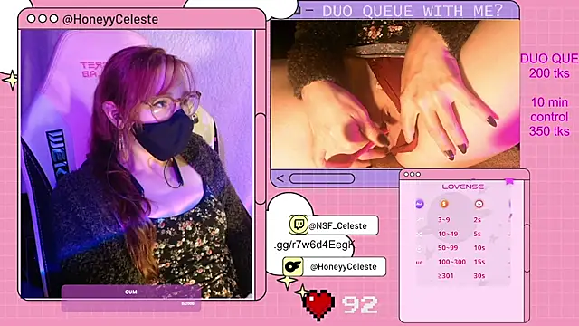 Snapshot of HoneyyCeleste chatting on 14, 11, 2025 HoneyyCeleste online show from 14, 11, 2025