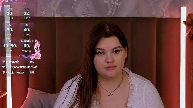 EmilyHyde online show from 10, 5, 2026