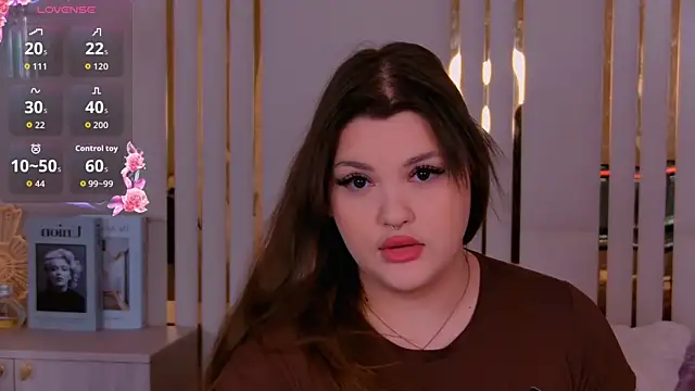 EmilyHyde online show from 18, 4, 2026