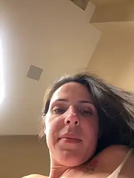 Snapshot of Lady_LauraRose chatting on 20, 12, 2025 Lady LauraRose online show from 20, 12, 2025