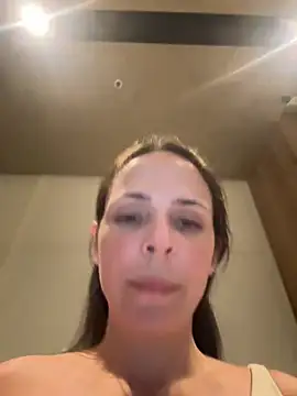 Snapshot of Lady_LauraRose chatting on 12, 1, 2026 Lady LauraRose online show from 12, 1, 2026