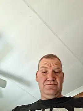 Snapshot of wallacelegend chatting on 5, 11, 2025 wallacelegend online show from 5, 11, 2025