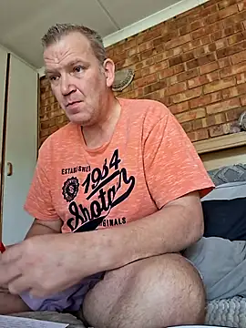 Snapshot of wallacelegend chatting on 6, 11, 2025 wallacelegend online show from 6, 11, 2025