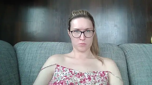 Snapshot of Jugira chatting on 10, 6, 2026 Jugira online show from 10, 6, 2026