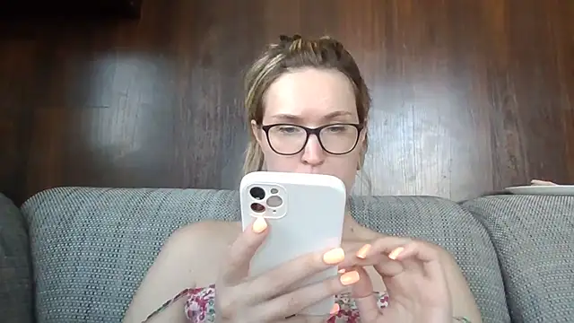 Snapshot of Jugira chatting on 12, 7, 2026 Jugira online show from 12, 7, 2026