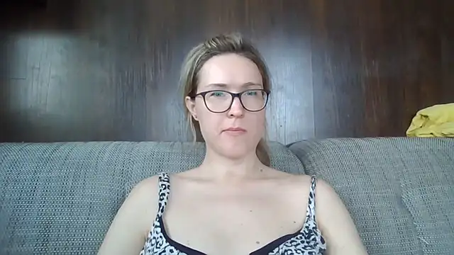 Snapshot of Jugira chatting on 18, 6, 2026 Jugira online show from 18, 6, 2026