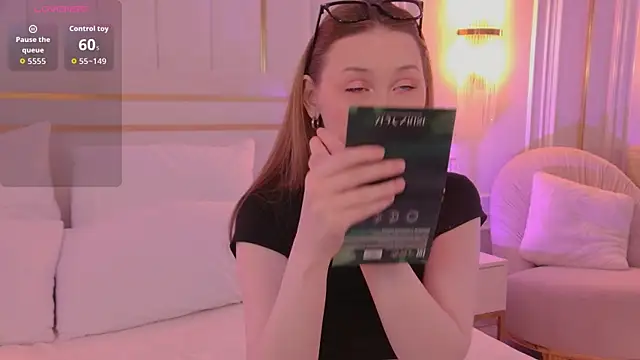 NancySmitts online show from 19, 11, 2025