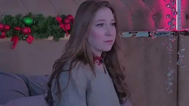 MiaEuphoria  online show from 14, 12, 2025